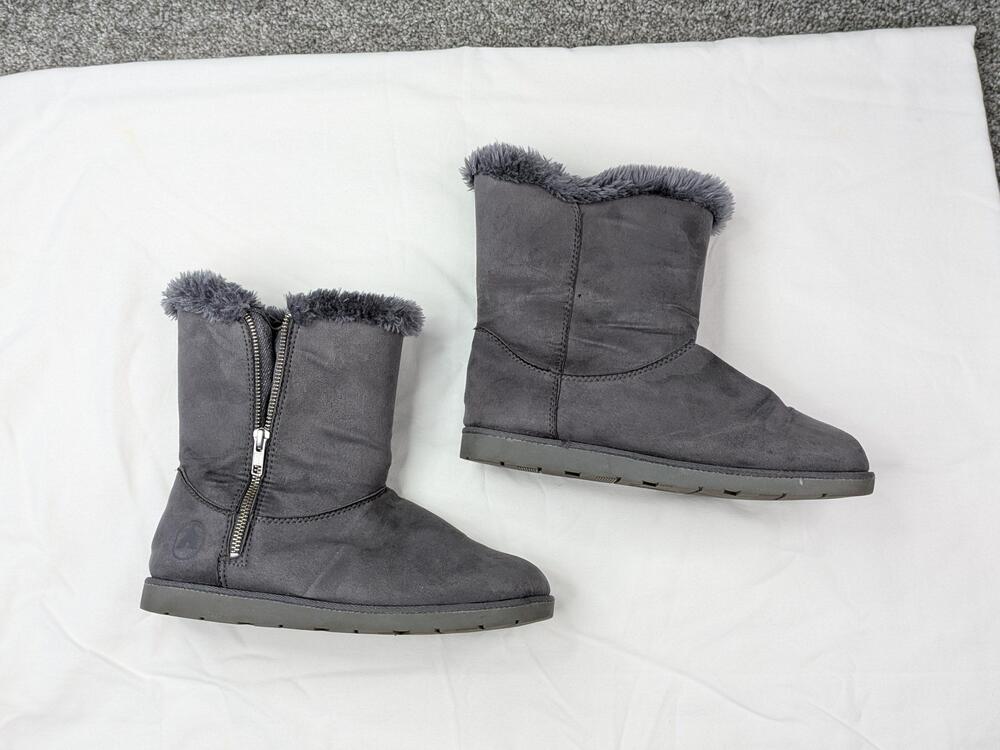 Airwalk Boots Womens Size 9 Gray Faux Suede Fur Lined Side Zip Winter Mid Calf